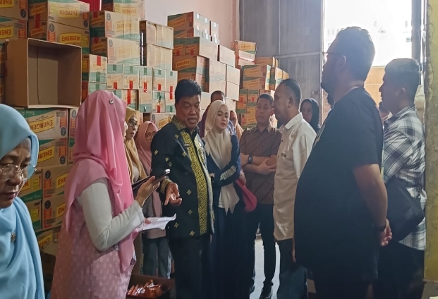 Sidak Minyakita Pekanbaru: Stok Distributor Kosong, Harga Tembus Rp20.000 per Liter
