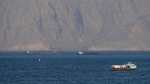 Di Tengah Ketegangan AS-Iran, Kapal Tanker LNG Qatar Nekat Menuju 