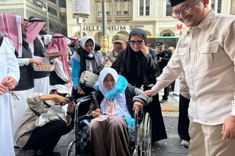 Kabar dari Tanah Suci: Timwas DPR Temukan Kamar Jemaah Over Kapasitas, Standar Haji Dipertanyakan