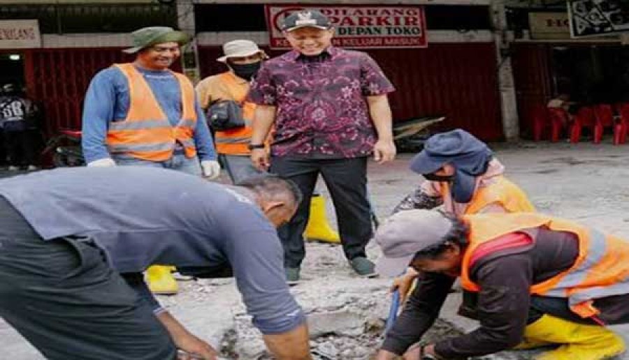 Atasi Banjir, Wako Pekanbaru Pastikan Sistim Drainase Berfungsi