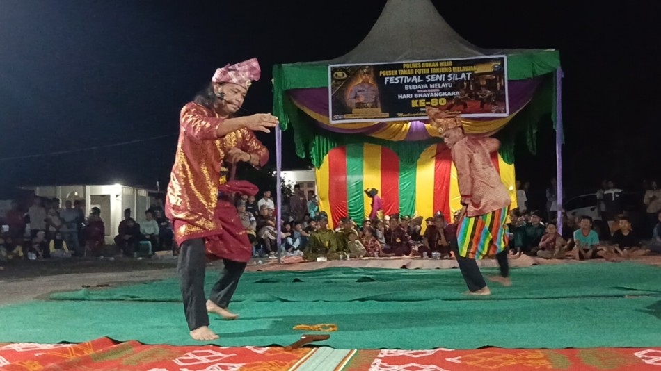 Bangkitkan Batang Terondam, Festival Silat Melayu Warnai Hari Bhayangkara ke-80 di Rokan Hilir