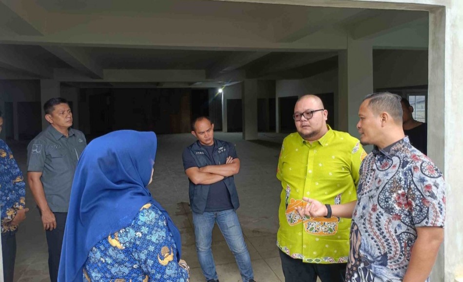 Revitalisasi Pasar Bawah Mangkrak, Wali Kota Pekanbaru Ancam Putus Kontrak Pengelola