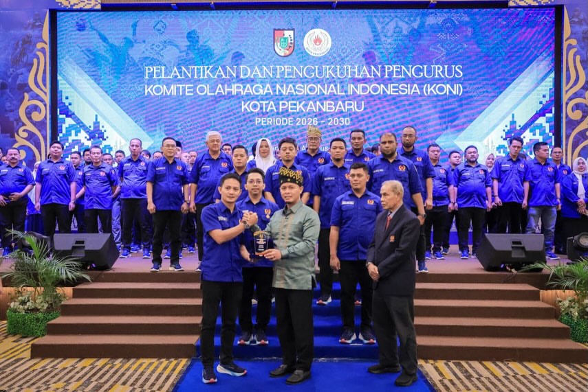 Ketua KONI Pekanbaru Dilantik, Wako Agung Nugroho Janjikan Tambahan Anggaran Pembinaan Atlet