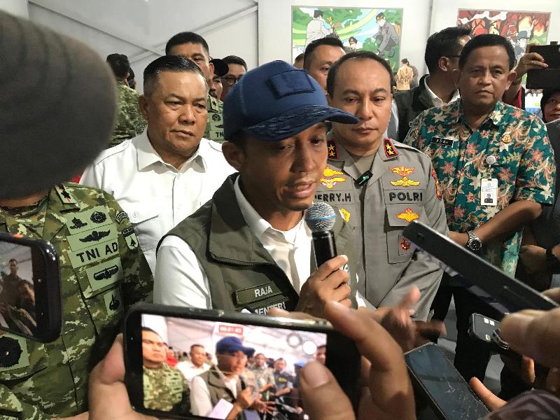 Kasus Bupati Kuansing: Menhut Raja Juli Kembali Bungkam Saat Ditanya Selisih Uang SGD 2000