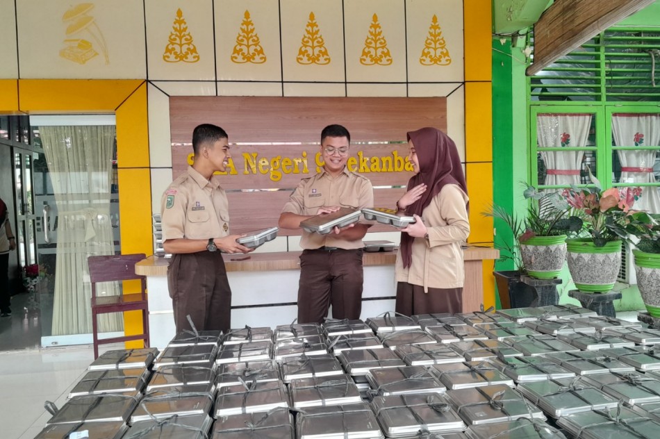 BGN Bekukan 30 SPPG di Riau, Belum Kantongi Sertifikat Higienes