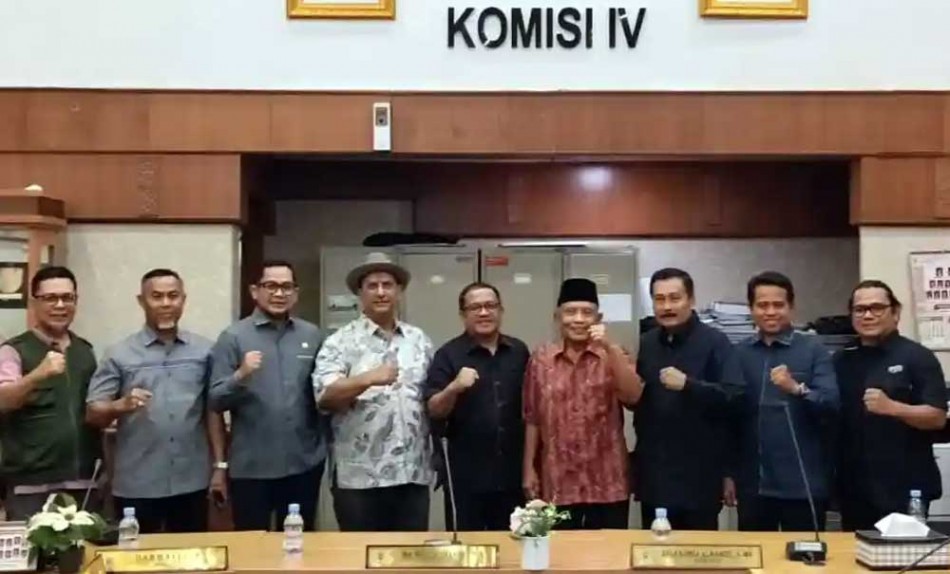 Antrean Solar Bikin Penghasilan Warga Tergerus, Tokoh Masyarakat Riau Minta DPRD Turun Tangan