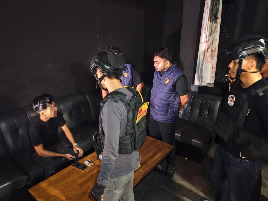 Razia 12 THM Pekanbaru, Dua Pengunjung Andrew’s Party Mart Terindikasi Positif Narkoba