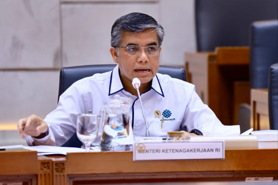 RUU Ketenagakerjaan Larang Perusahaan Tahan Ijazah Pekerja