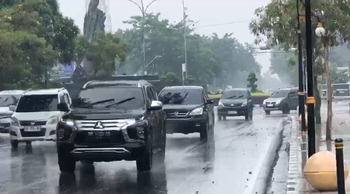 Hujan Deras, Guyur Pekanbaru, Kabut Asap Berangsur Hilang