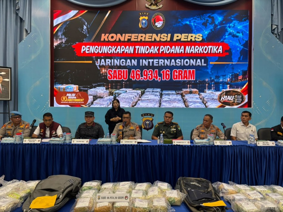 Polda Riau Gagalkan Peredaran 46,9 Kg Sabu, Tersangka Babinsa dan Warga Sipil 