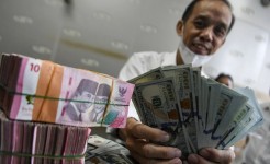 Pasar Sambut Gencatan Senjata AS-Iran: Rupiah Menggeliat Naik, Harga Minyak Merosot Tajam