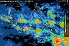 Cuaca Riau Hari Ini: Hujan Sejak Pagi, BMKG Ingatkan Potensi Petir dan Angin Kencang