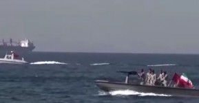 Selat Hormuz Memanas! AS Gempur Tujuh Kapal Iran, Trump Ancam “Lenyapkan” Teheran 