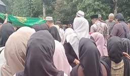 Suasana Haru Warnai Pemakaman Lima Warga Kerinci Korban Kecelakaan Maut di Tol Pekanbaru-Dumai