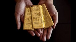 Harga Emas Antam Masih Bertahan di Rp2,668 Juta per Gram, Investor Menanti Arah Pasar
