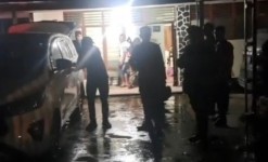 Penggeledahan Jelang Tengah Malam di Kuansing, KPK Sita Sejumlah Barang dari Rumah Kadisbun 