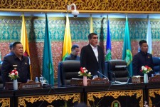 DPRD Riau Soroti Soal Jalan Rusak, Plt Gubernur Janji Tindak Lanjuti