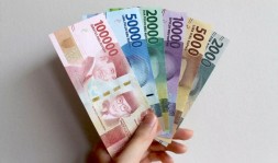 Rupiah Ditutup Melemah Rp18.100 per Dolar AS, Konflik AS-Iran Kembali Mengguncang Pasar