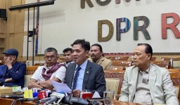 Hindari Konflik Kepentingan, DPR Minta Kejagung Bentuk Tim Penyidik Baru Tangani Kasus Eks Jampidsus