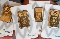 Harga Emas Antam Turun Lagi Rp20.000, Kini Rp2.615.000 per Gram