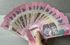 Rupiah Menguat ke Rp17.888 per Dolar AS, Kekhawatiran Defisit APBN Mulai Mereda
