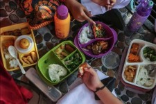 PJJ Akibat Asap, Pembagian MBG Tetap Berjalan, Siswa Diminta Datang ke Sekolah