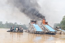 11 Lokasi PETI Ditertibkan di Kuansing, Polisi Musnahkan 42 Rakit