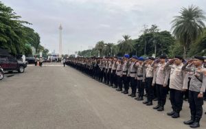 Ribuan Aparat Bersiaga Kawal Unjuk Rasa Peringatan Dua Tahun Prabowo-Gibran di Ibu Kota