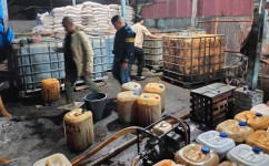 Polda Riau Gerebek Gudang di Kandis, 6,5 Ton Solar Subsidi Diamankan