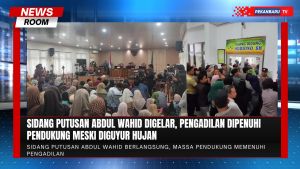 Hujan Deras Tak Halangi Pendukung Hadiri Sidang Putusan Abdul Wahid
